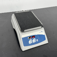 VWR Mini Shaker image 1